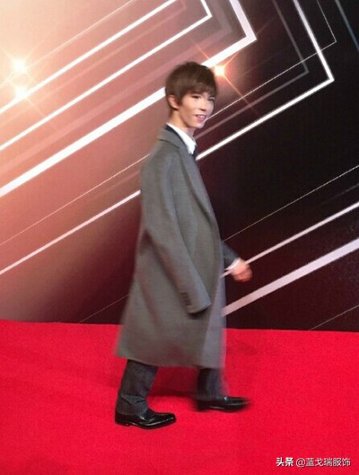 郭敬明西服穿搭,矮个子男士穿西装如何显高