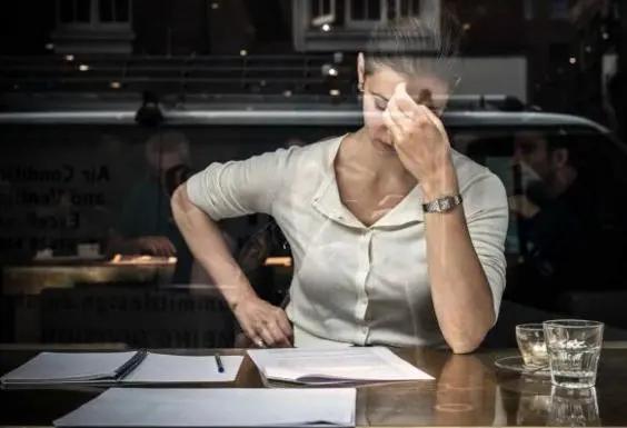 如何缓解学习时的焦虑和压抑情绪,如何缓解工作中的压力和焦虑情绪