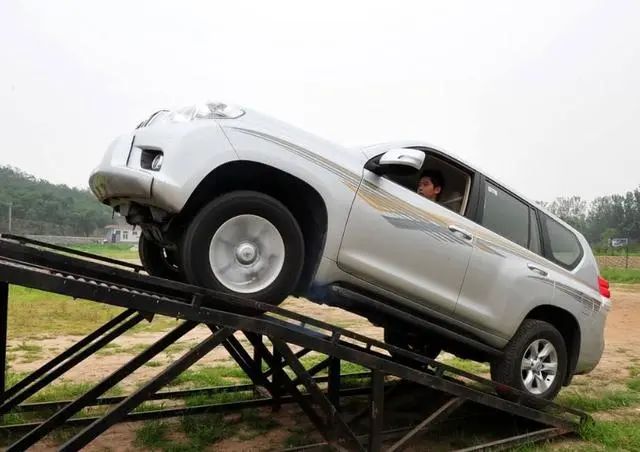 无法替代那份最初的情怀丰田霸道,经典老车情怀丰田霸道