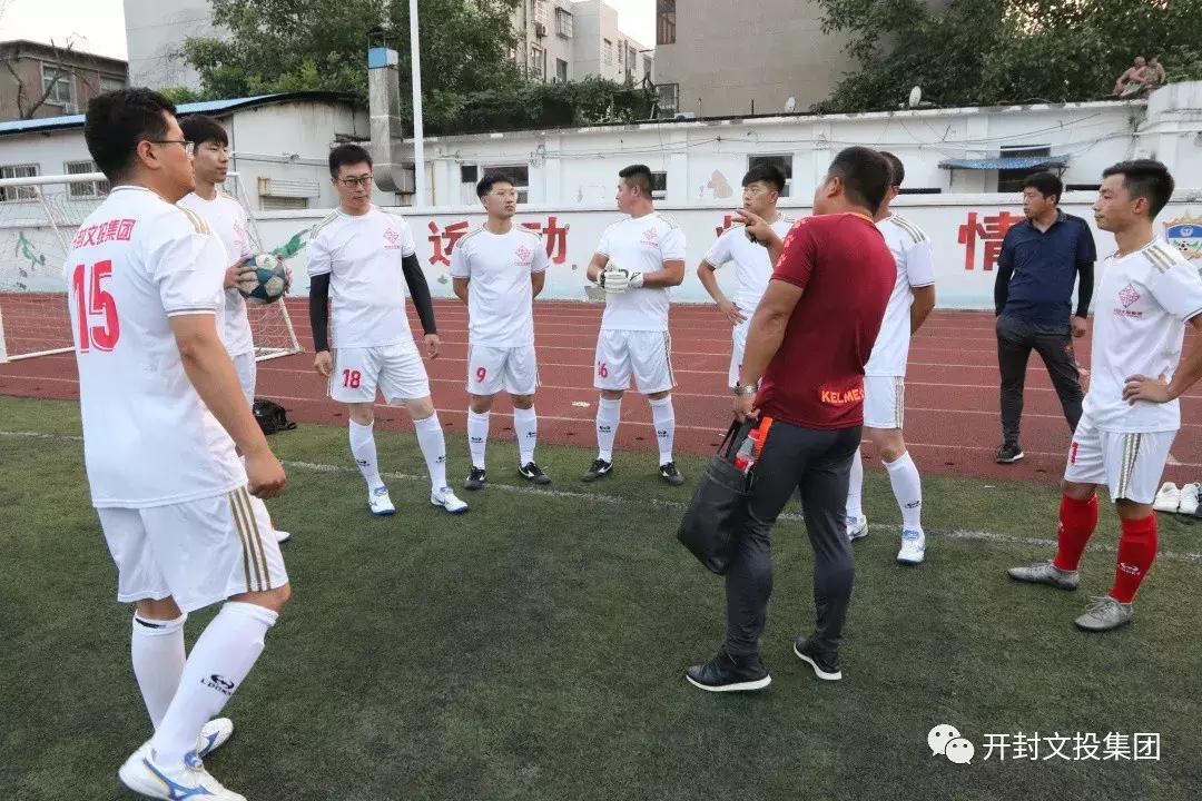 缁胯尩璧涘満瓒崇悆姣旇禌,缁胯尩鐞冨満姣旇禌