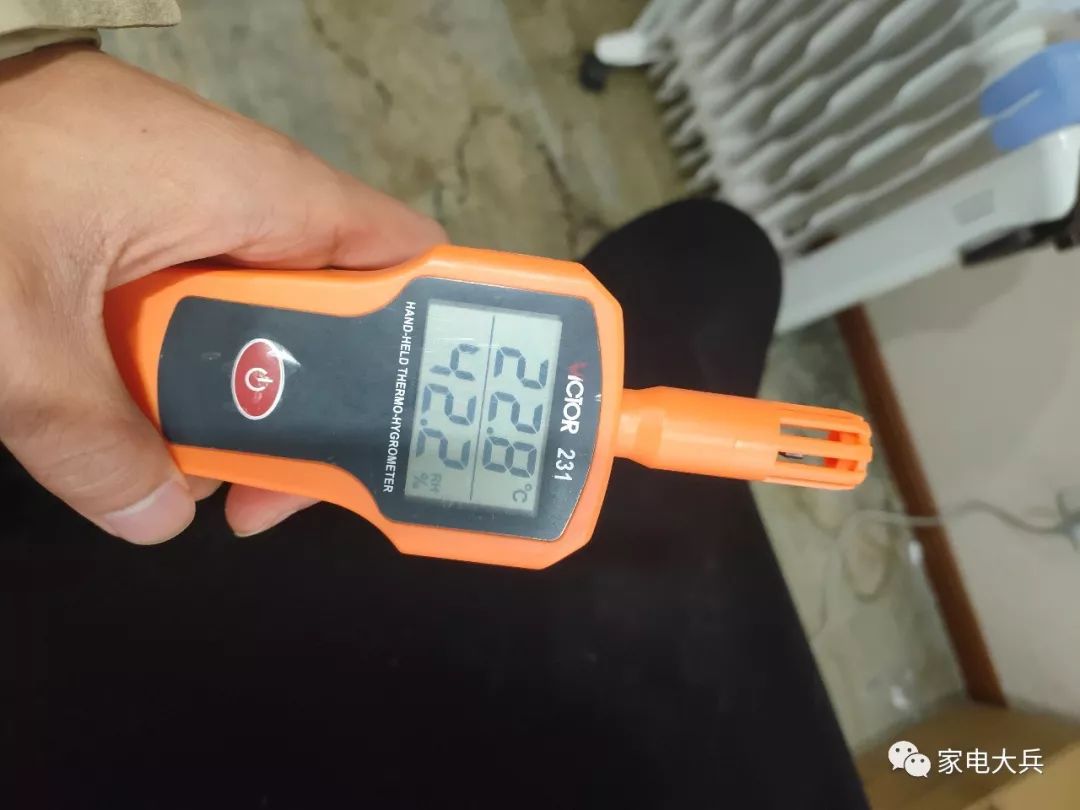 格力美的先锋油汀,格力艾美特取暖器测评