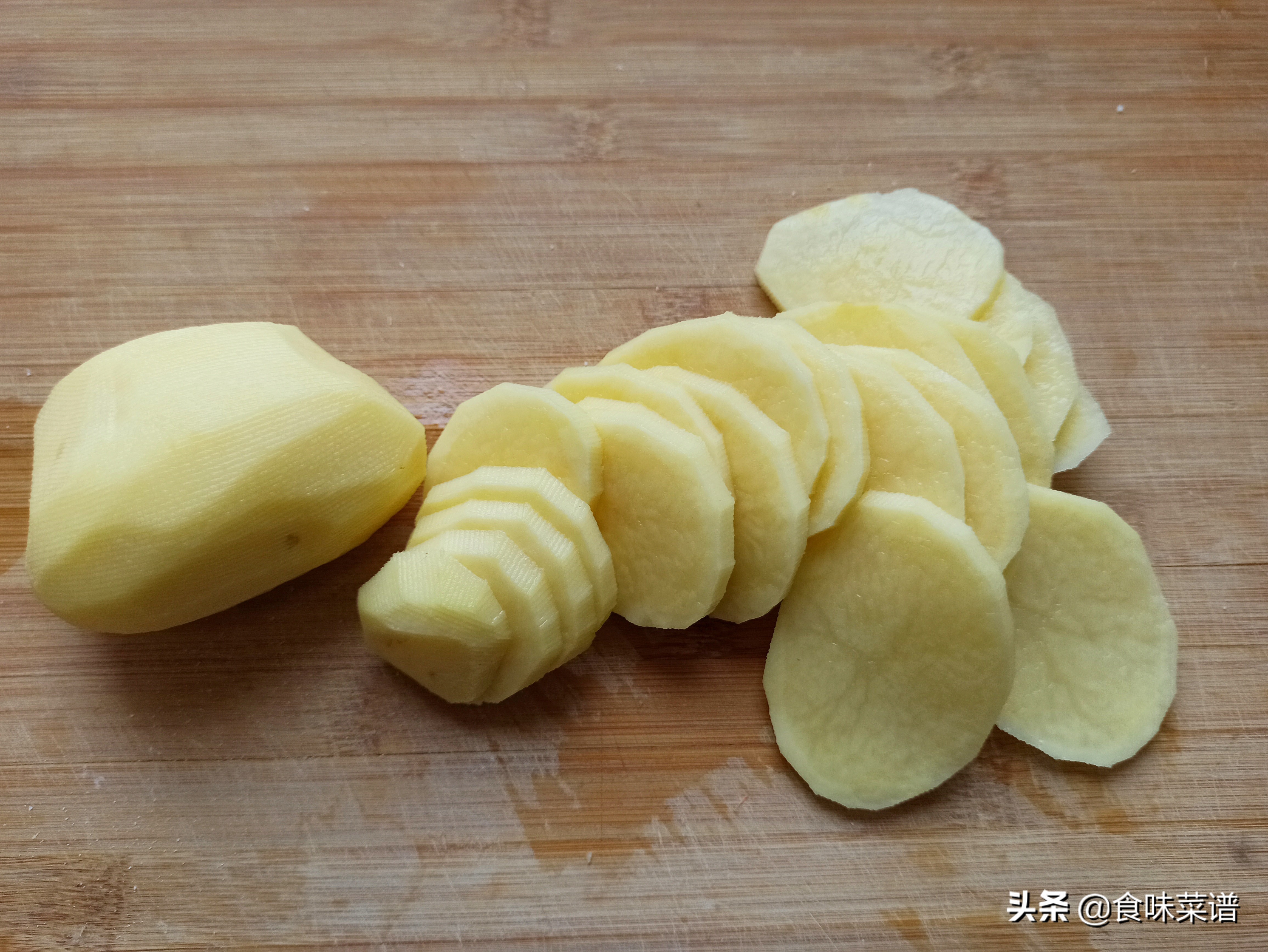 土豆肉末新吃法软嫩可口鲜香美味,土豆炖鸡家常做法鲜香入味