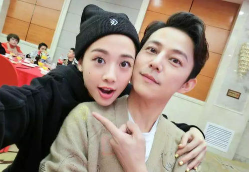 楝奸鐪熷疄韬唤鏇濆厜,楝奸鎴愰暱缁忓巻