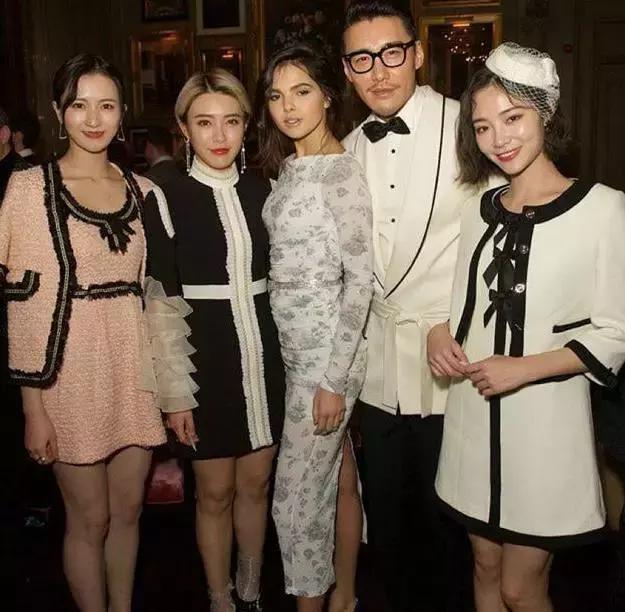 许佳琪入围世界最美100张面孔,韩国上榜100最美面孔