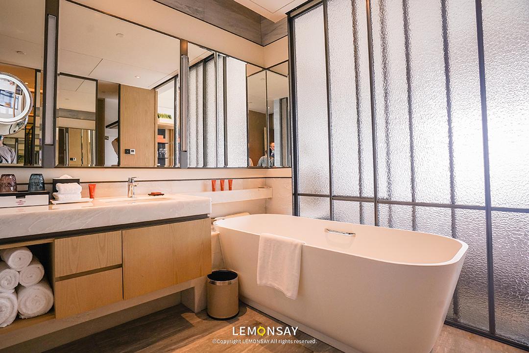 深圳海边观景酒店,深圳高层酒店窗外夜景