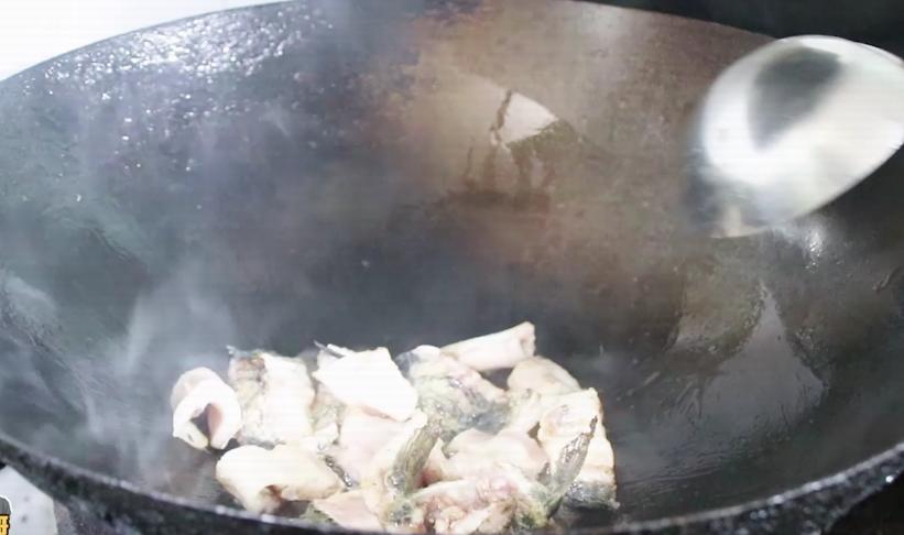 一斤左右黑鱼的最佳吃法,黑鱼一般怎么做好吃