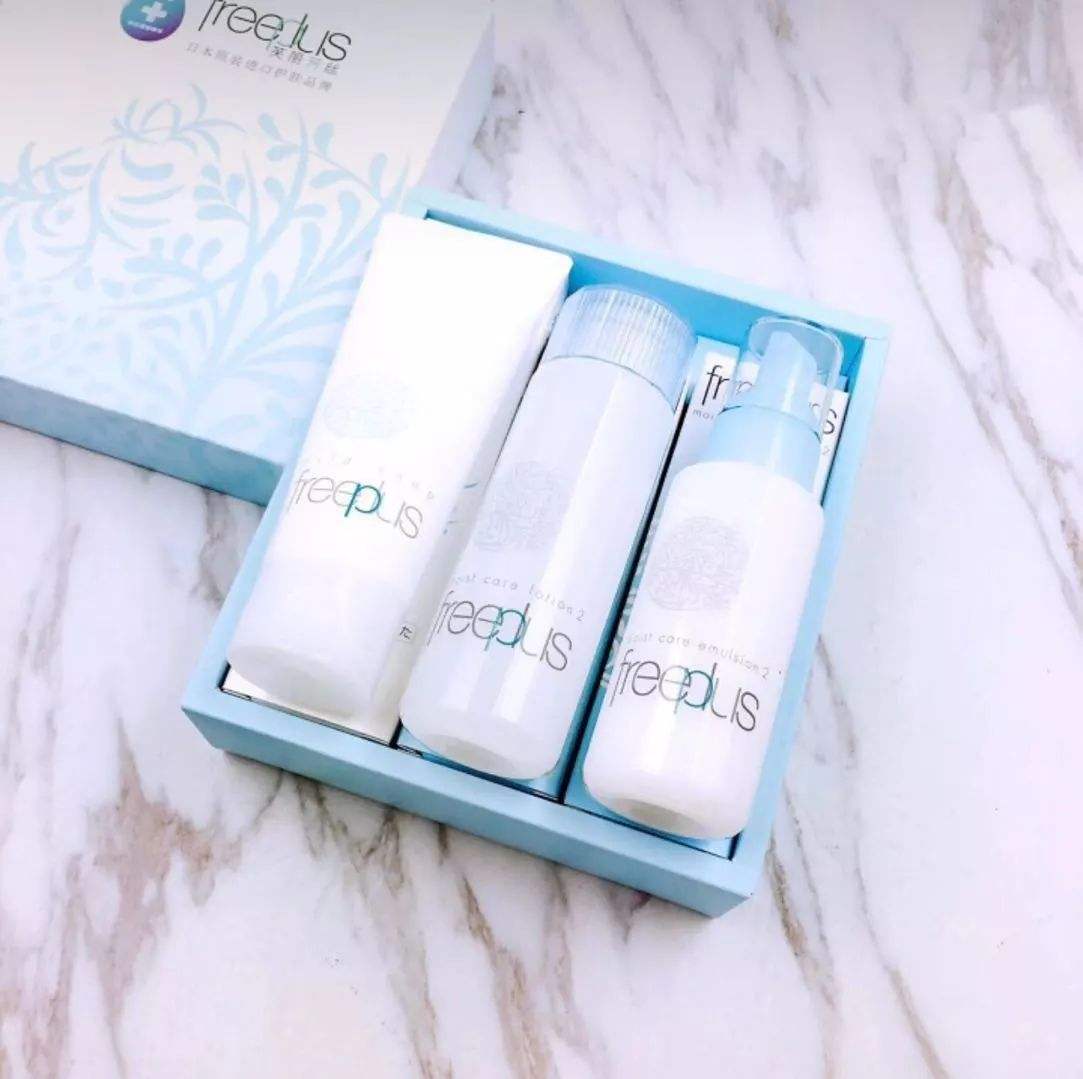 深层清洁的洁面乳用多了皮肤干燥,洗完脸干燥紧绷用哪款洗面奶