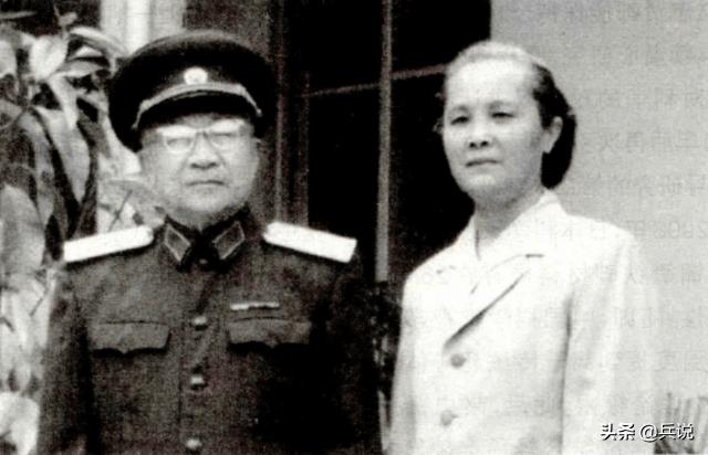 张云逸授大将军衔，主席却特批享受行政三级待遇，与元帅相同