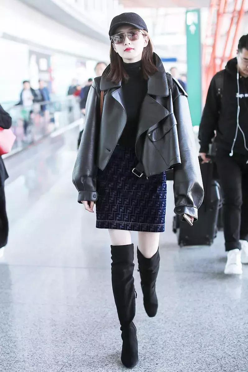 这篇春晚穿搭主要是来回(应)馈(付)社(老)会(板)的!