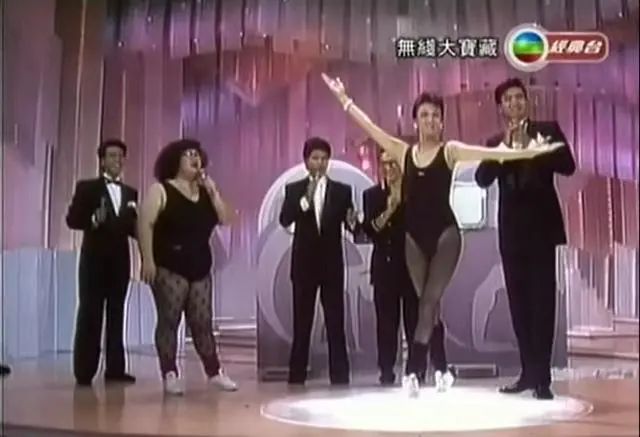 40岁的郑裕玲和60岁对比,63岁郑裕玲图