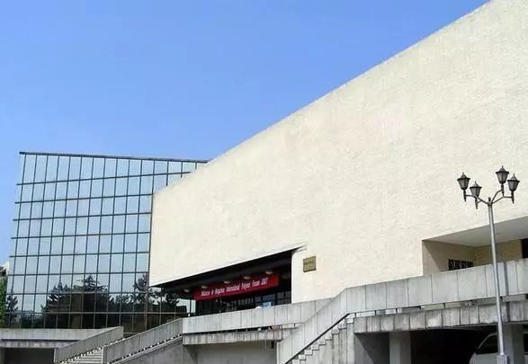 浙江第一医院和邵逸夫医院哪个好,邵逸夫医院是哪里人开的