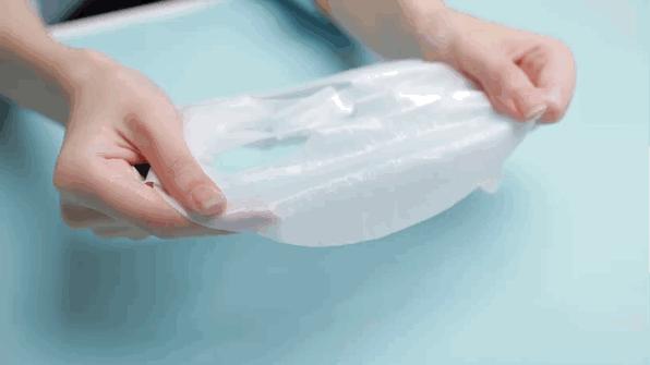 宋祖儿和王炸贴面膜,屈臣氏王炸产品