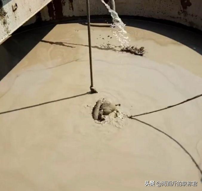 水鬼捞钻头遇到的诡异事,工地水鬼捞什么钻头