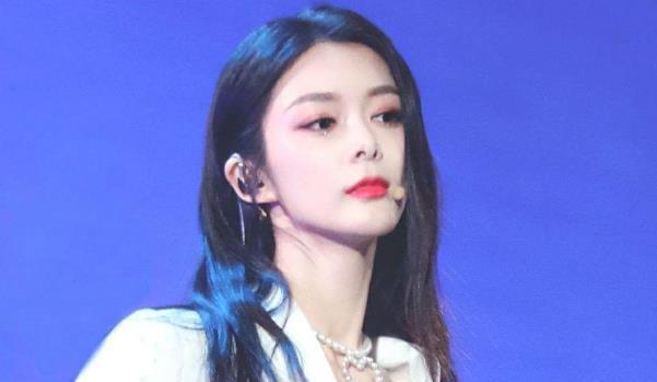 傅菁和孟美岐同框,傅菁孟美岐视频