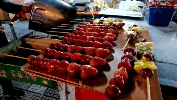 浙江宝藏城市,浙江绍兴夜市美食一条街