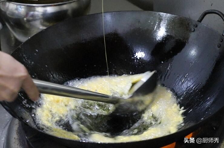 教你几个技巧蛋炒饭的做法,米饭冷藏做蛋炒饭粒粒分明