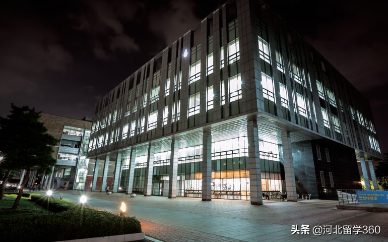 入乡随俗是礼仪的重要原则,入乡随俗讲的是礼仪的什么原则