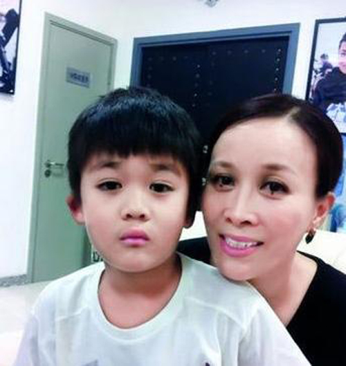 那英儿子高兴图片,那英儿子高兴近况