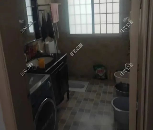 湖南陈先生30万自建农村小平房，有假山有菜园，占地1亩就是爽