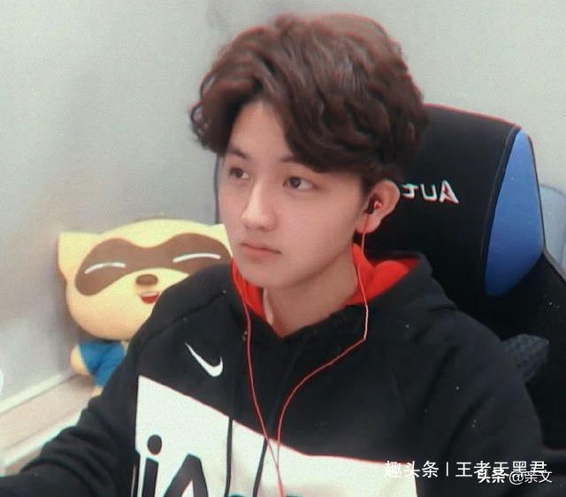 寒夜质疑口袋换装,寒夜给口袋道歉视频