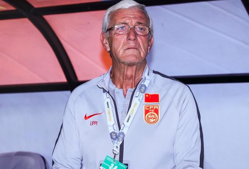 国足0-3不敌韩国比赛结束观众反应,世预赛国足0:3不敌韩国赛后采访