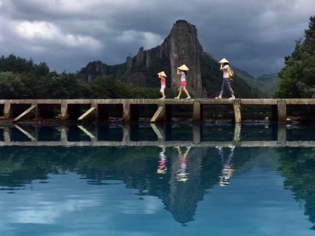 浙江隐藏一座仙境,浙江距离杭州1小时车程的城市