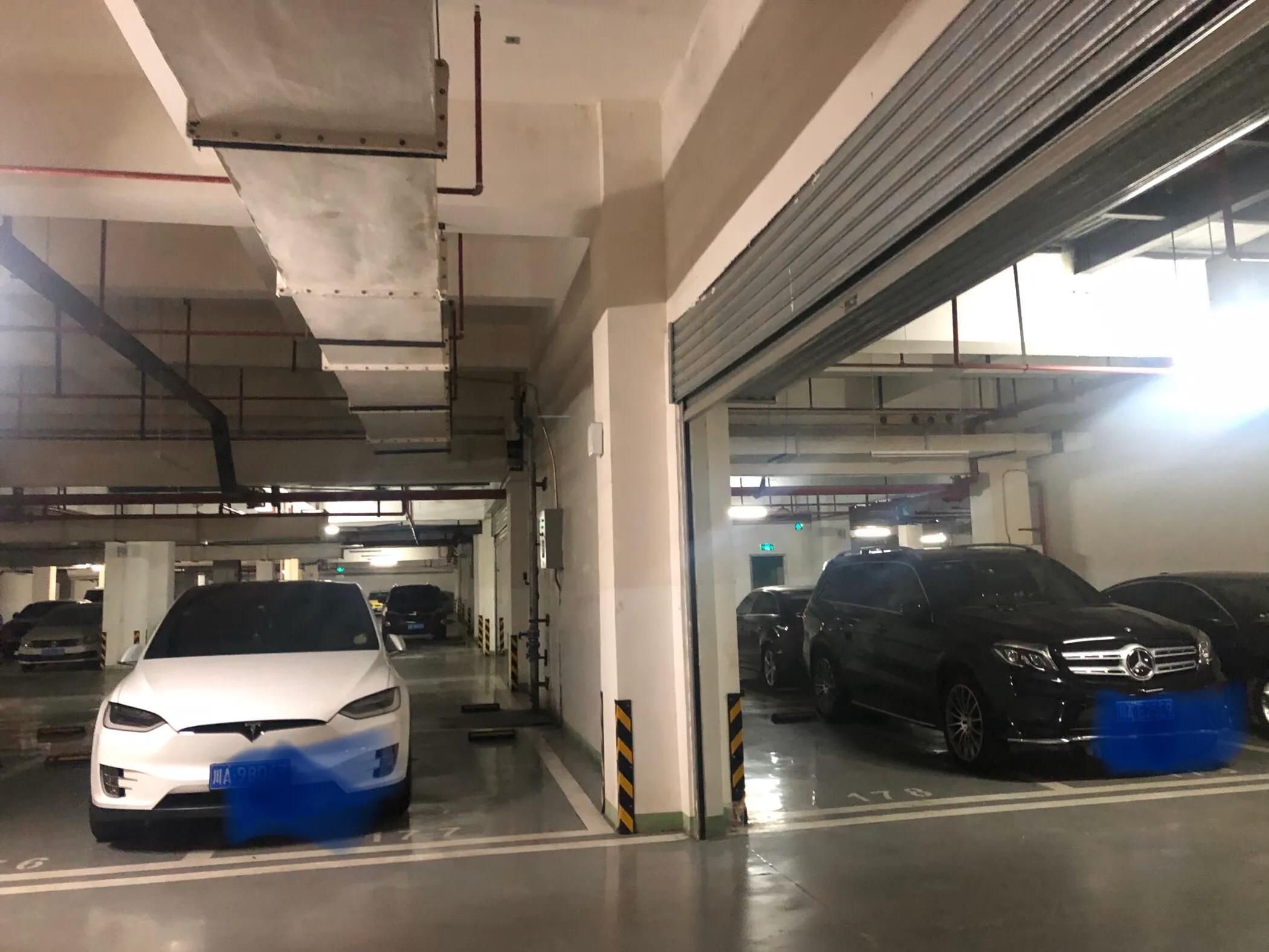 港汇恒隆广场高端顶级商圈,港汇广场