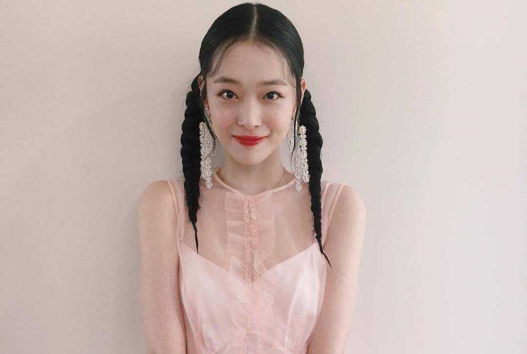 蜜桃少女真人照片,蜜桃女孩抖音视频