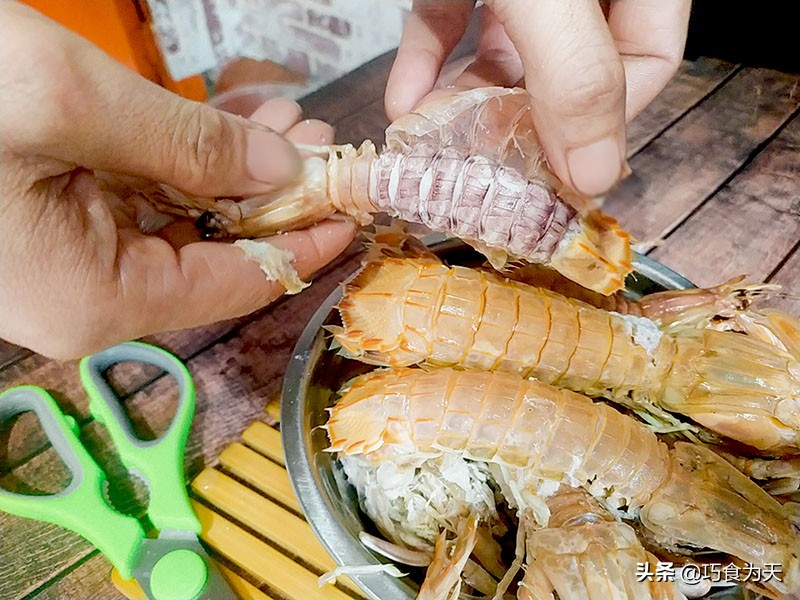 剥熟虾爬子的正确方法视频,用筷子剥虾爬子最快的方法