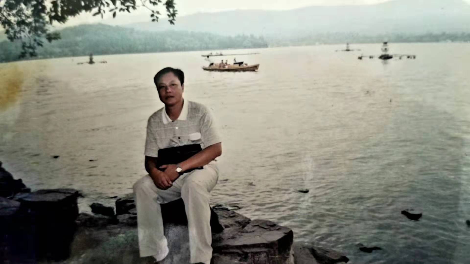 身边的榜样人物文章,身边的榜样家国情怀