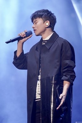 操作感十足的歌,杰歌纯音乐大气磅礴