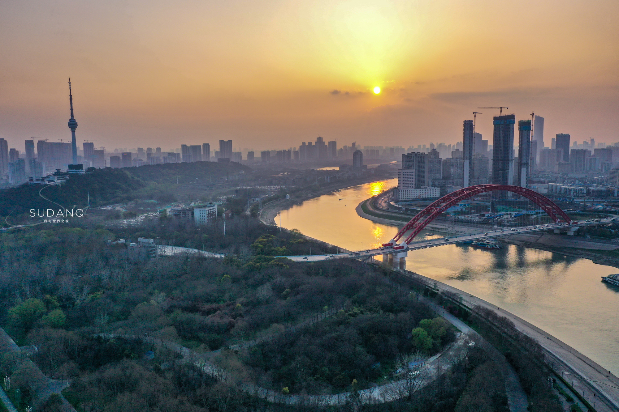 武汉大桥为什么是万里长江第一桥,武汉世界之最的跨江大桥