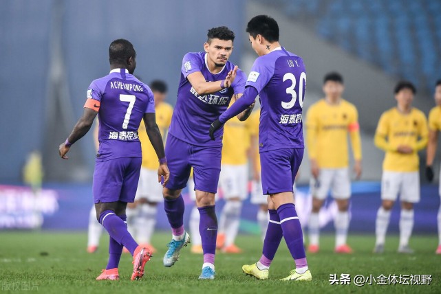 曝江苏天津停运差距：江苏球员卖房自费训练，天津球员获首笔工资