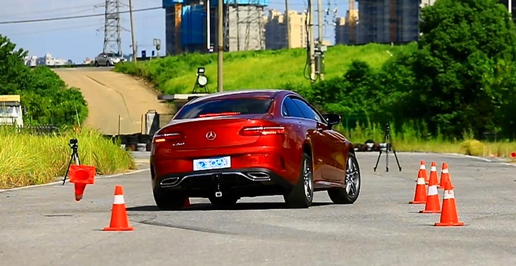 新款e级轿跑coupe,ecoupe轿跑