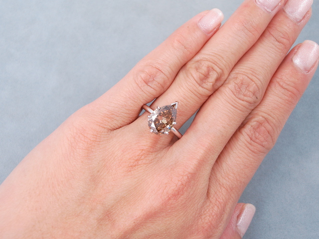 教你选彩钻,初学者彩铅入门