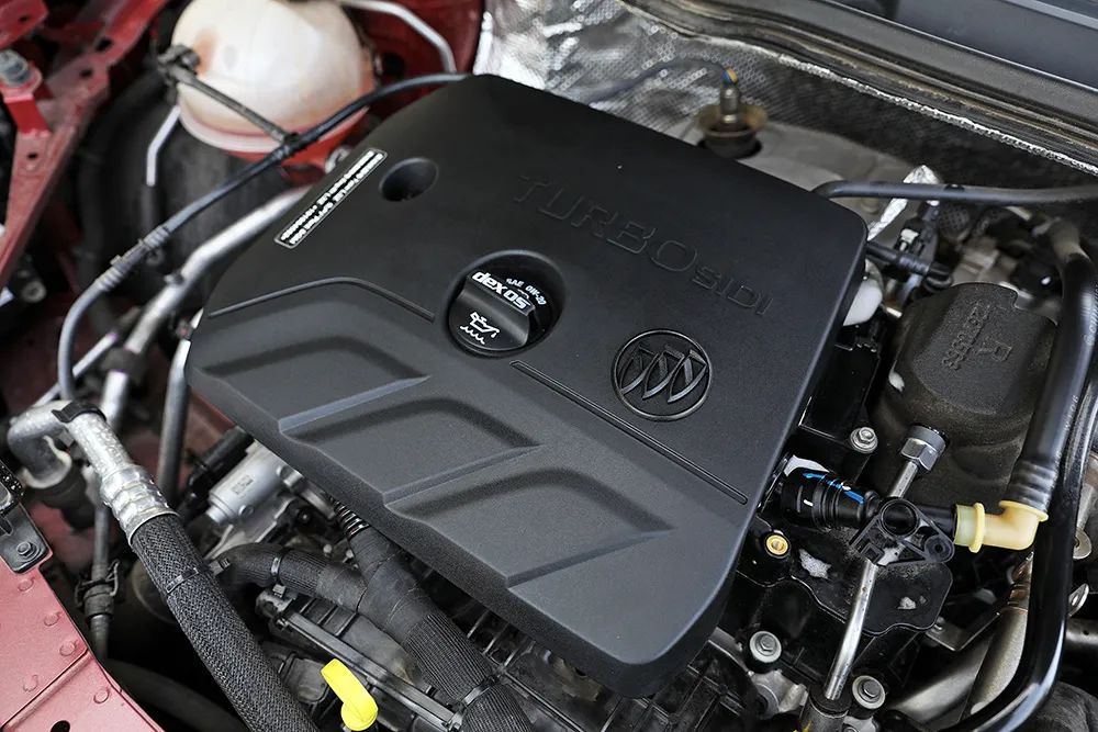 别克威朗20款20t试驾,驾驶别克威朗