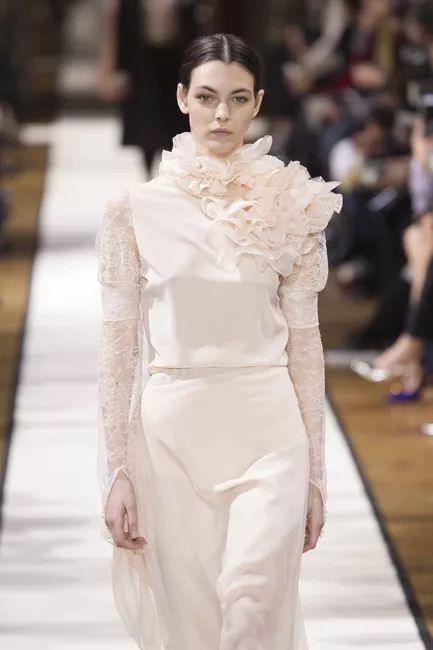 鐭冲ご濮愬勾杞荤殑鐓х墖,鐭冲ご濮愮┛鐨勫尅濞佸悧