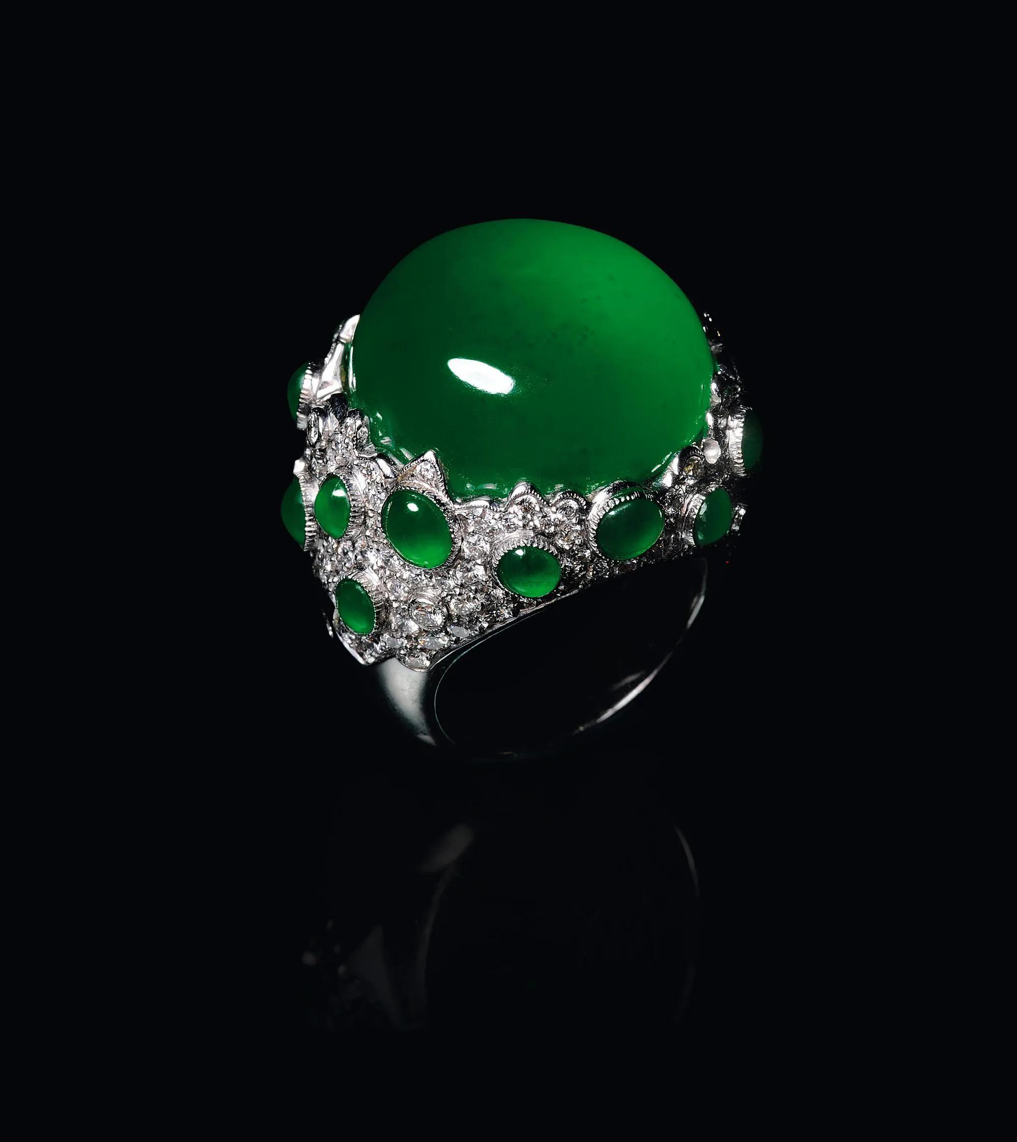 翡翠直播对实体翡翠店的冲击,买翡翠去实体店好还是直播间好