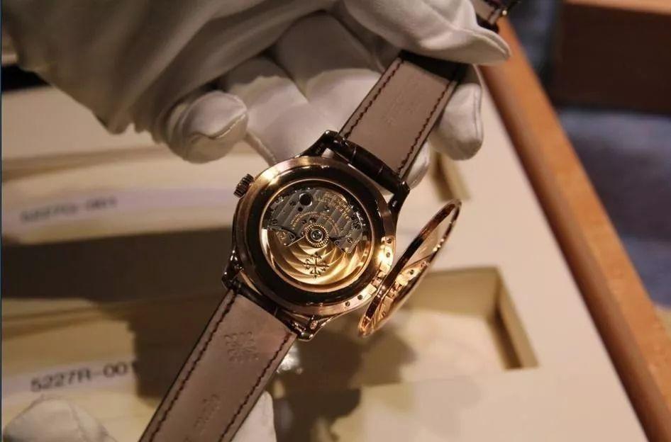 在国外免税店买表过海关,在国外消费为什么要交税