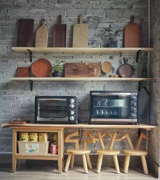 放弃世界顶尖银行工作,他回村当木匠,在废墟上盖出了爆美小院!