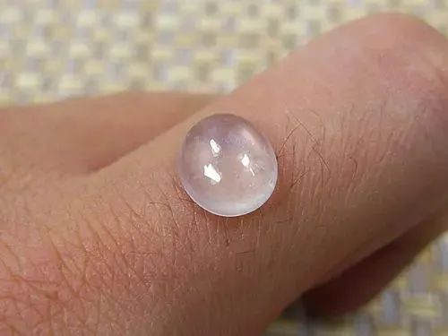 花300买了满天星,花300块钱买水晶值吗