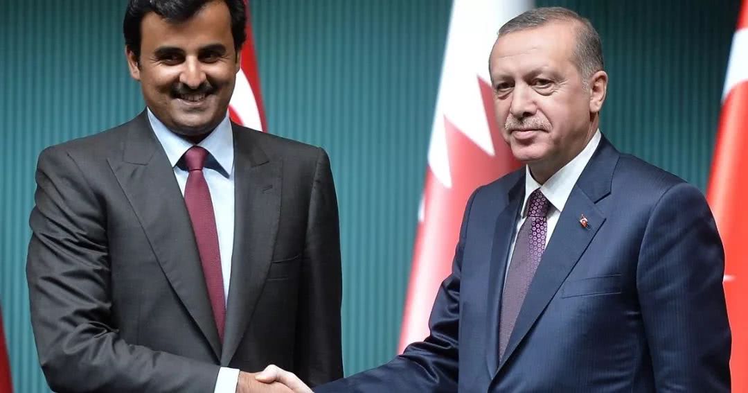 结局是皆大欢喜,卡塔尔从土耳其手中买了自己投资的阿尔泰坦克