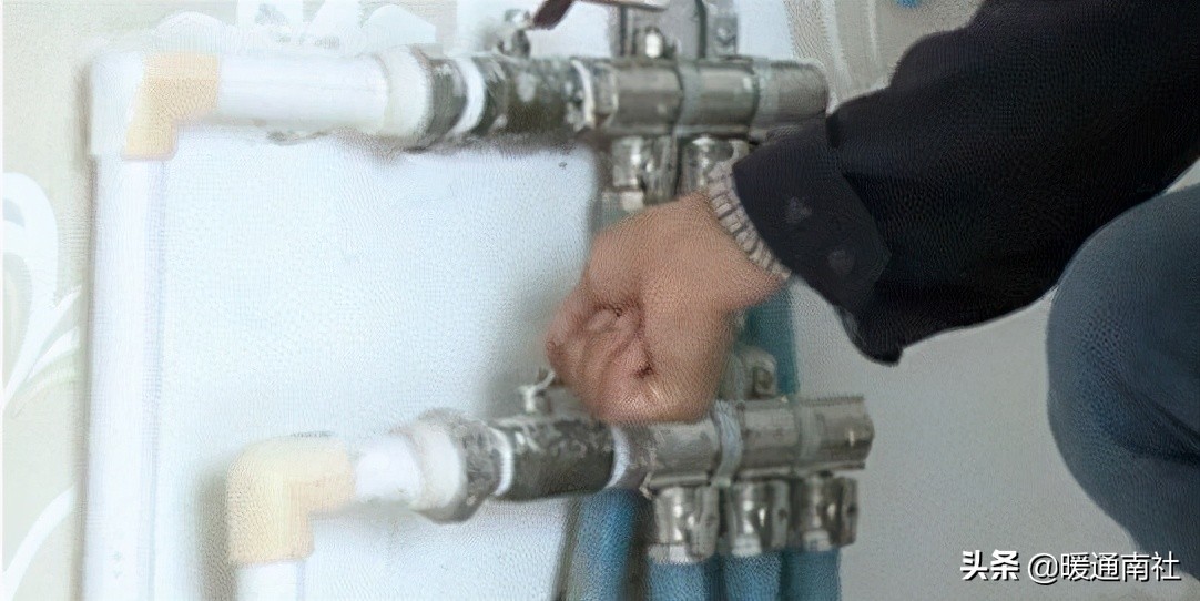 日丰地暖放水排气方法,地暖排气放水的正确方法