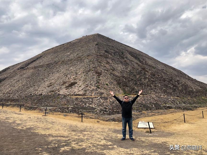 “踏迹古文明、晓看日月辉”— 除夕墨西哥金字塔一日游记