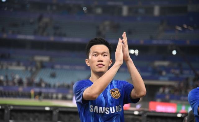 一场激情逆转的背后……奥帅更衣室嘶哑感谢老大哥力捧张凌峰