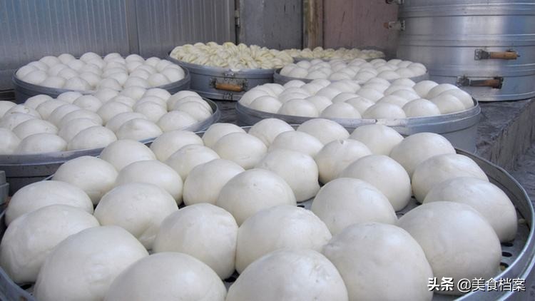 食用碱和小苏打有什么样的区别,小苏打与食用碱的区别在哪里