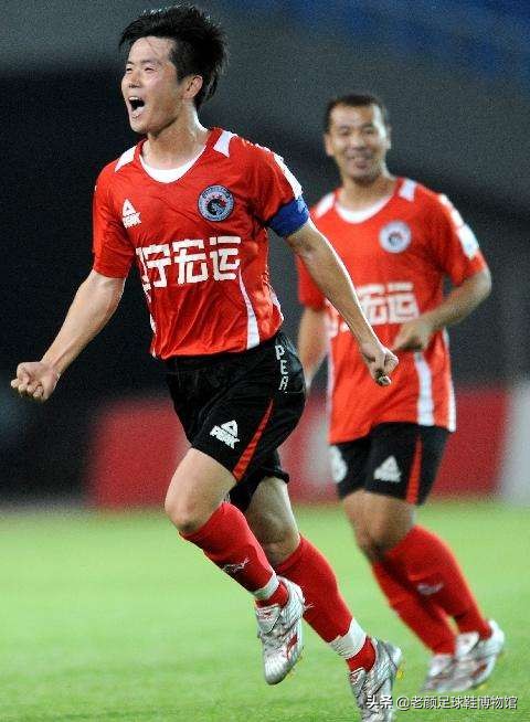 梅西中国行穿的什么足球鞋,盘点梅西穿过的足球鞋