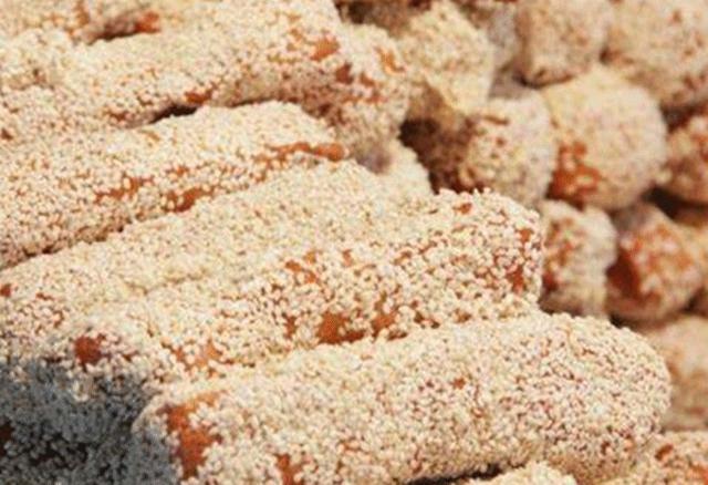 有钱没钱过得舒心就好,有钱没钱吃好穿好都不重要