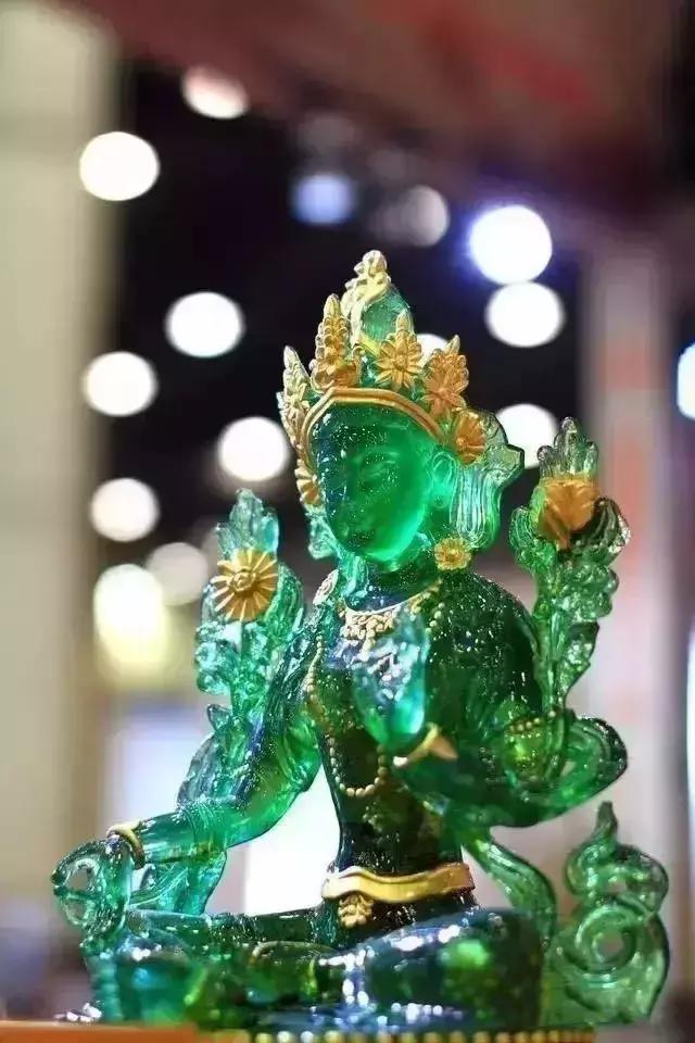 泰国国宝玉佛真假,泰国20亿翡翠佛