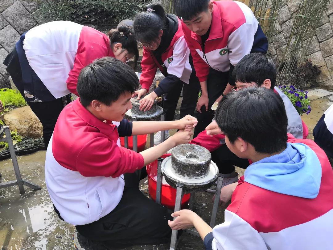 传承传统文化争当新时代好少年,继承革命传统争做新时代的好少年